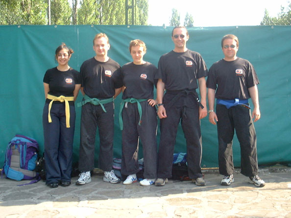 Raheela, Mark, 
Victoria, Massimo and Guy before the training